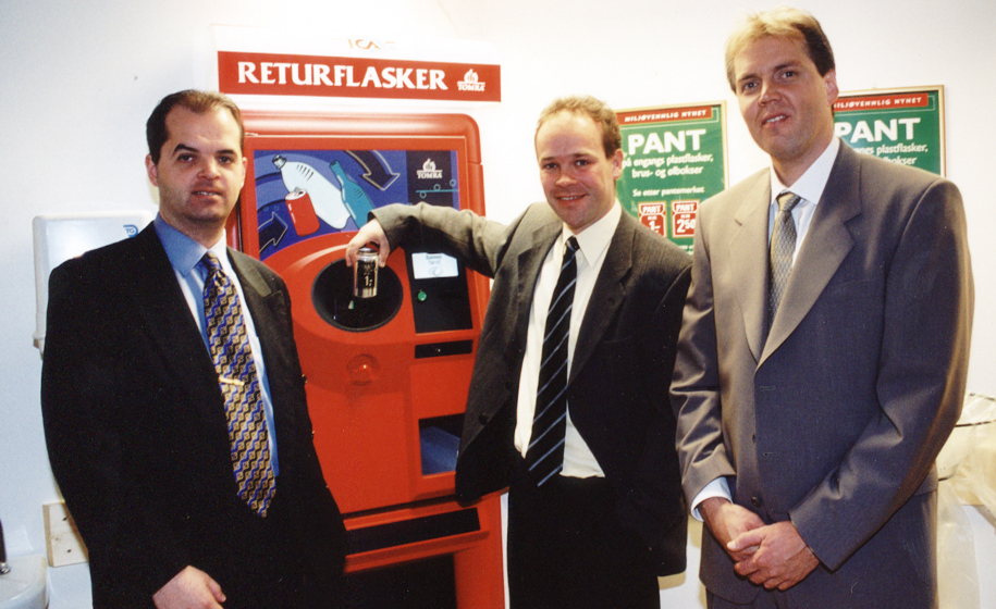 Bilde til 25 år siden første boks ble pantet!