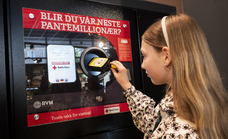 Bilde til Sana-sol-flasken markerer historisk utvidelse av pantesystemet
